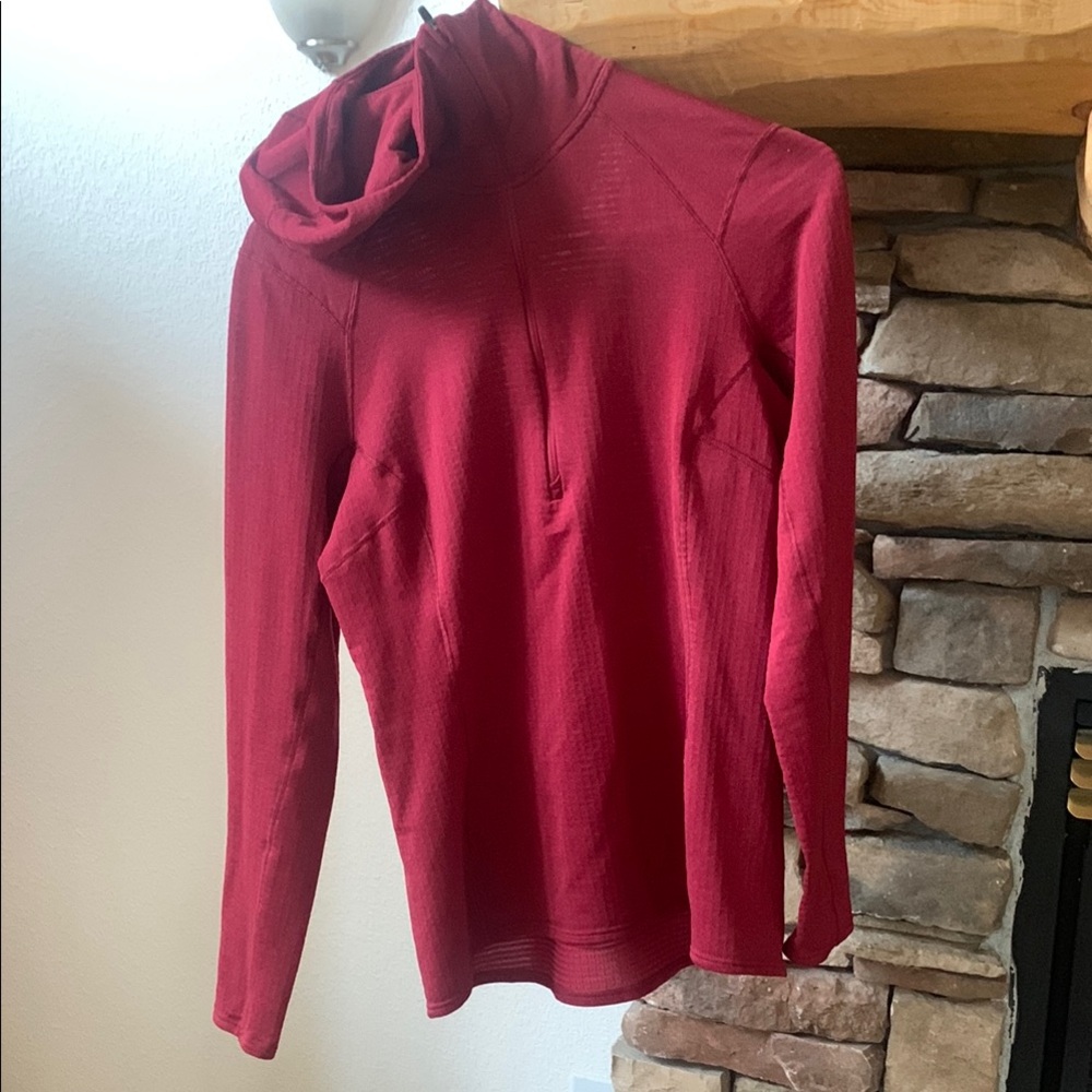 Patagonia Women's capilene thermal weight 1/4 zip hoody burgundy - Picture 3 of 6